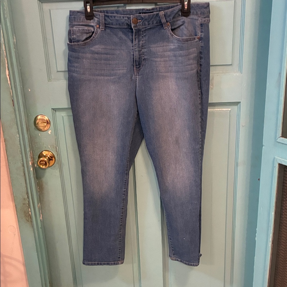 d.Jeans prewashed & faded skinny leg jeans in plus size 
20W